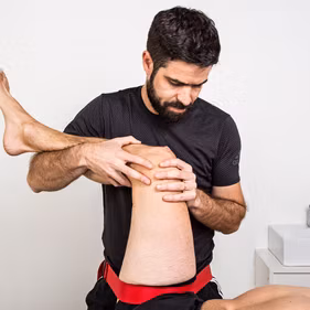 Tratamiento de terapia manual de rodilla